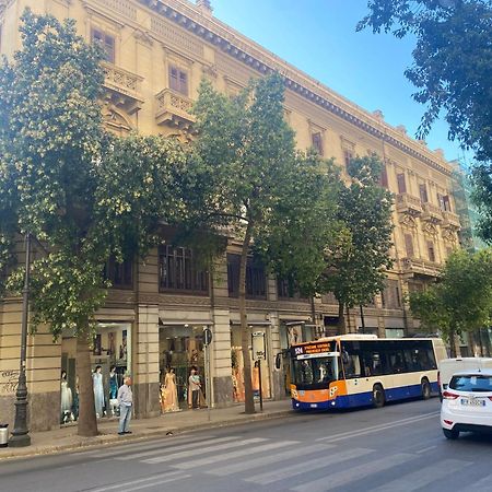 Suiteinpalermo - Case Vacanze Nel Centro Storico Luaran gambar